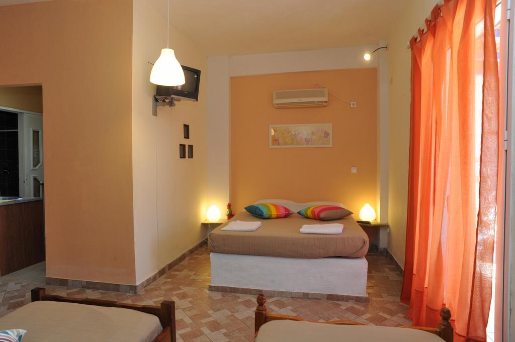 Pansion Andreas Tinos Quarto foto