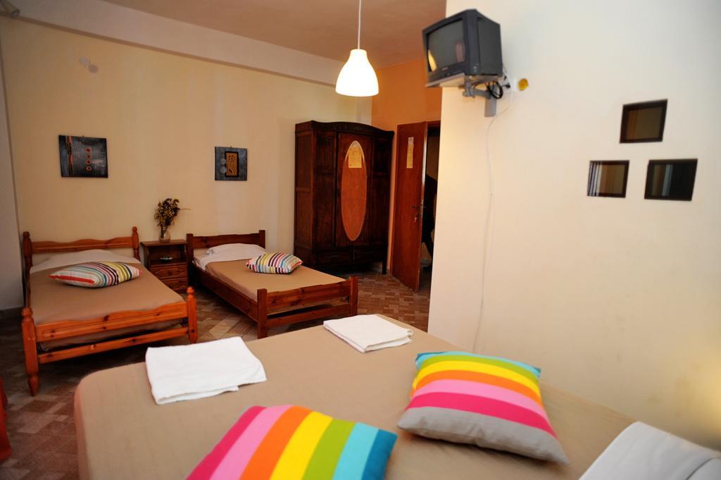 Pansion Andreas Tinos Quarto foto