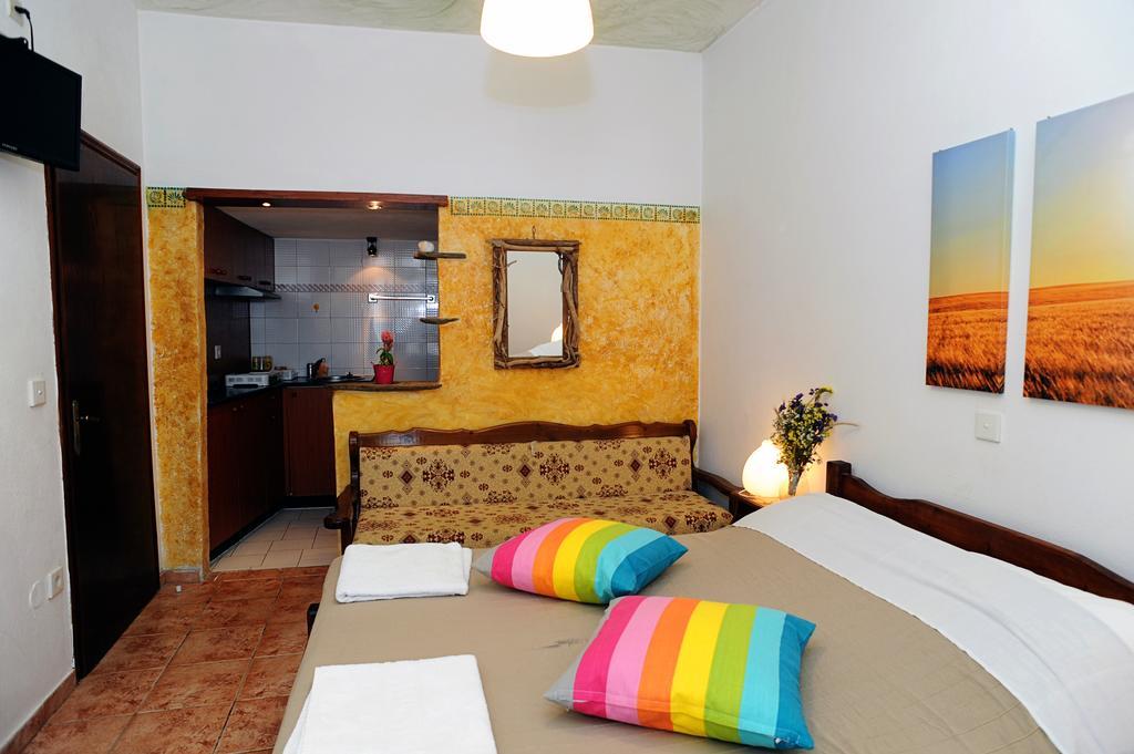 Pansion Andreas Tinos Quarto foto