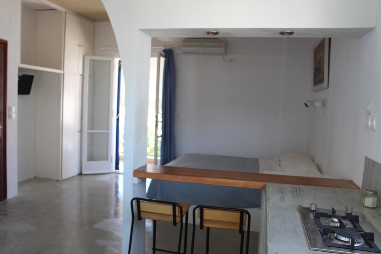 Pansion Andreas Tinos Exterior foto